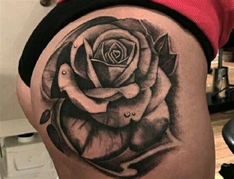 tatuajes de nalga de mujer|340 ideas de Tatto nalga 